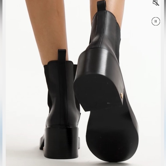 Coach Kingsley leather bootie - Picture 4 of 11